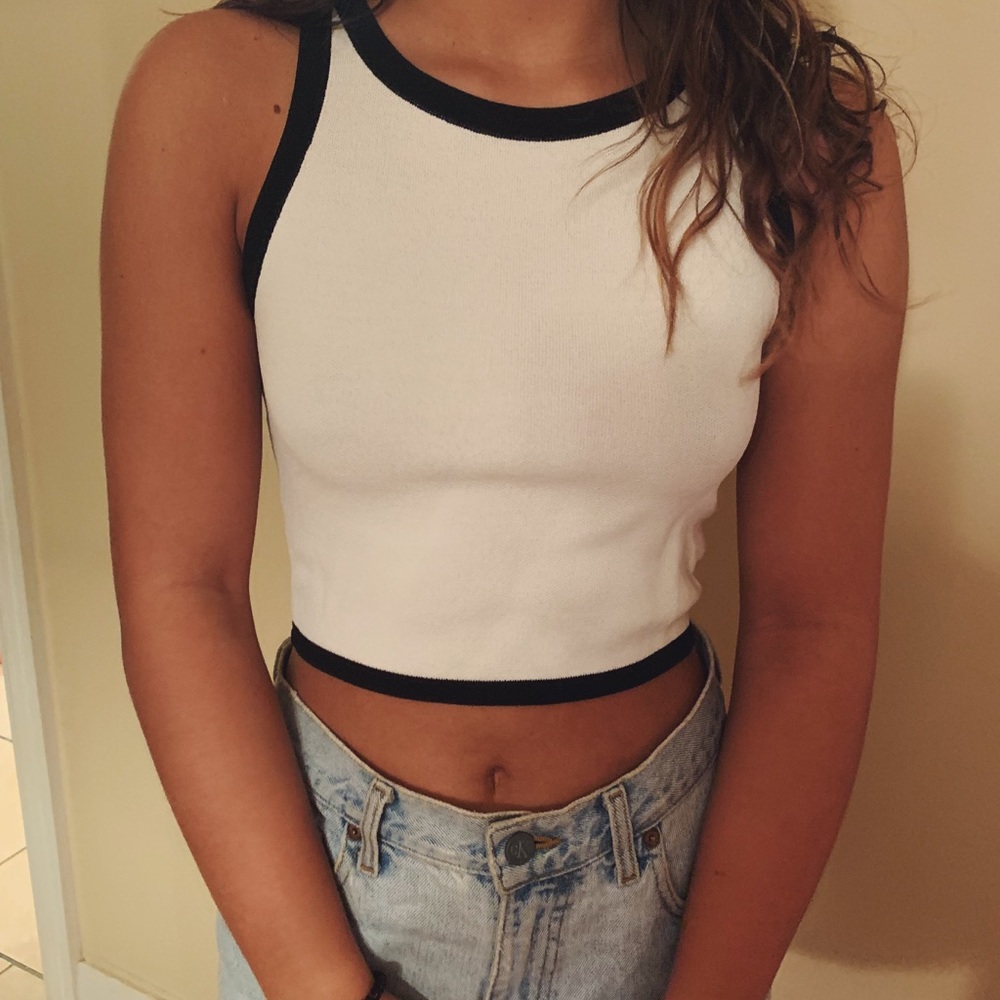 White and black crop top tank